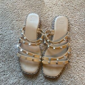 A New Day Women's Tan Sandals